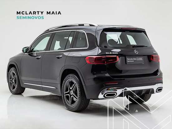MERCEDES-BENZ-GLB 220-2.0 MHEV AMG LINE 4MATIC 8G-DCT MERCEDES-BENZ-GLB 220-2025