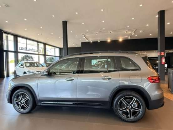 MERCEDES-BENZ-GLB 220-2.0 MHEV NIGHT EDITION 4MATIC 8G-DCT MERCEDES-BENZ-GLB 220-2026