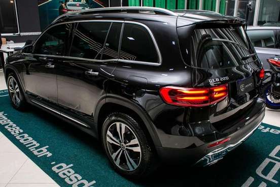 MERCEDES-BENZ-GLB 220-2024