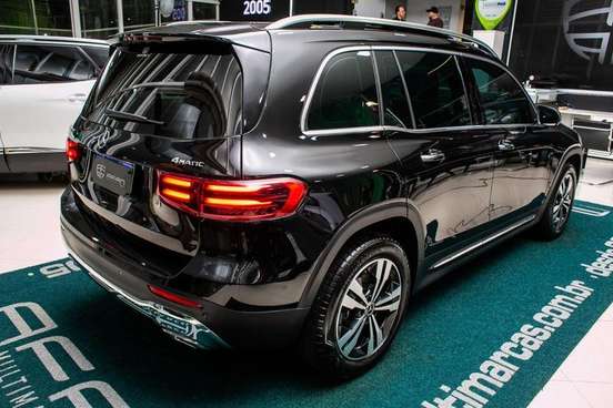 MERCEDES-BENZ-GLB 220-2024