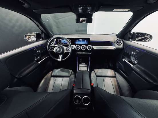 MERCEDES-BENZ-GLB 220-2025