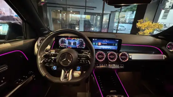 MERCEDES-BENZ-GLB 35 AMG-2024