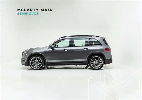 MERCEDES-BENZ-GLB 35 AMG-2024