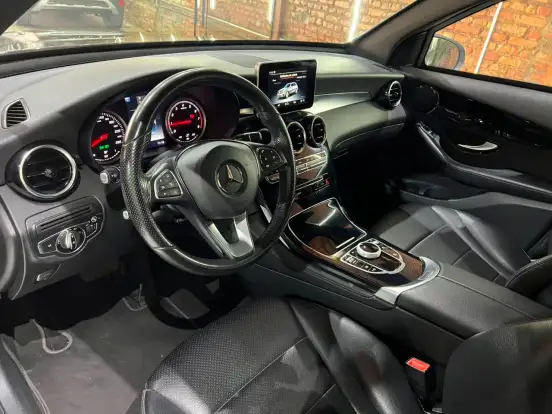 MERCEDES-BENZ-GLC 250-2016
