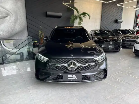 MERCEDES-BENZ-GLC 300-2025