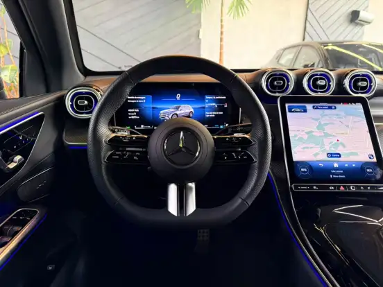 MERCEDES-BENZ-GLC 300-2025