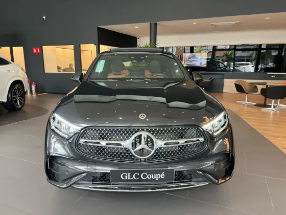 MERCEDES-BENZ GLC 300 2.0 MHEV AMG LINE COUPÉ 4MATIC 9G-TRONIC