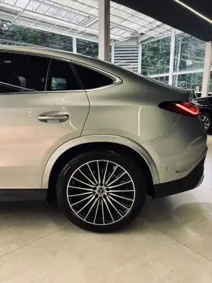 MERCEDES-BENZ-GLC 300-2025