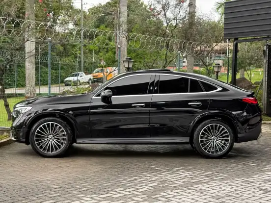 MERCEDES-BENZ-GLC 300-2025
