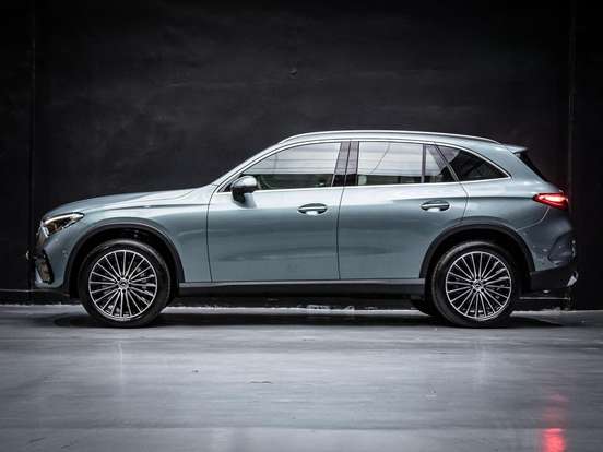 MERCEDES-BENZ-GLC 300-2026