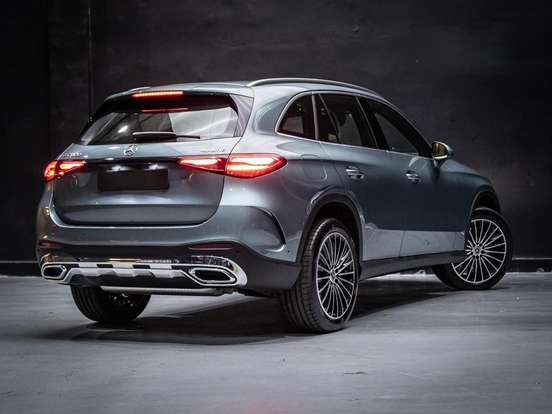 MERCEDES-BENZ-GLC 300-2026