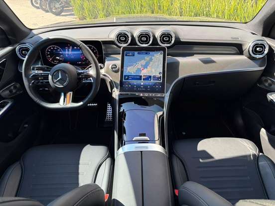 MERCEDES-BENZ-GLC 300-2025
