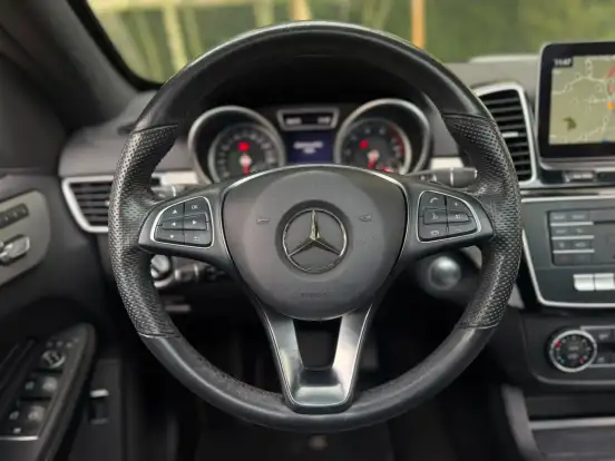 MERCEDES-BENZ-GLE 400-3.0 V6 GASOLINA NIGHT COUPÉ 4MATIC 9G-TRONIC MERCEDES-BENZ-GLE 400-2017