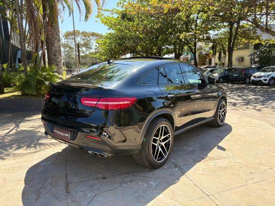 MERCEDES-BENZ-GLE 43 AMG-2016