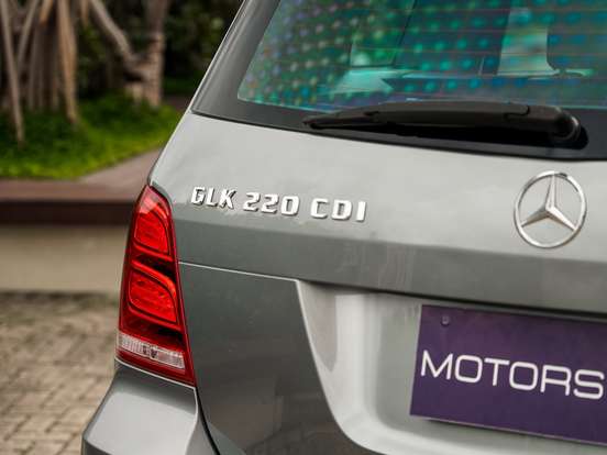 MERCEDES-BENZ-GLK 220-2.1 CDI SPORT 4X4 DIESEL 4P AUTOMÁTICO MERCEDES-BENZ-GLK 220-2015