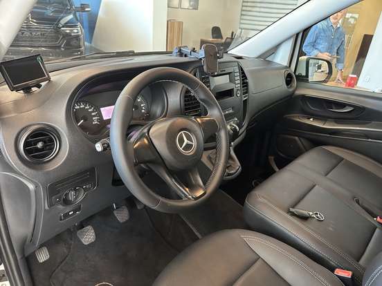 MERCEDES-BENZ-VITO-2015