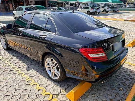MERCEDES-BENZ-C 200-1.8 CGI TURBO SPORT 16V GASOLINA 4P AUTOMÁTICO MERCEDES-BENZ-C 200-2014
