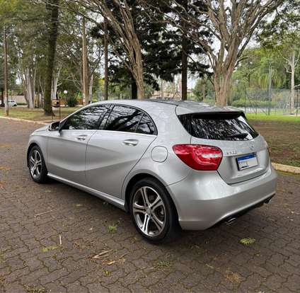 MERCEDES-BENZ-CLASSE A-1.6 200 TURBO URBAN GASOLINA 4P AUTOMATIZADO MERCEDES-BENZ-CLASSE A-2014