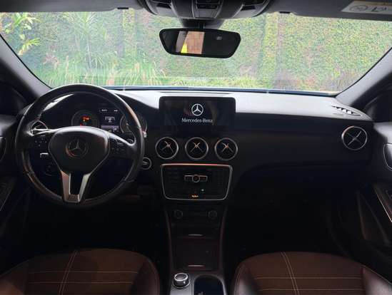 MERCEDES-BENZ-CLASSE A-1.6 200 TURBO URBAN GASOLINA 4P AUTOMATIZADO MERCEDES-BENZ-CLASSE A-2014