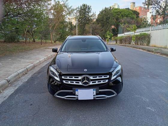 MERCEDES-BENZ GLA 200 1.6 CGI FLEX ADVANCE 7G-DCT