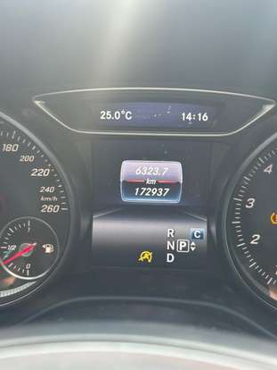 MERCEDES-BENZ-GLA 200-2018