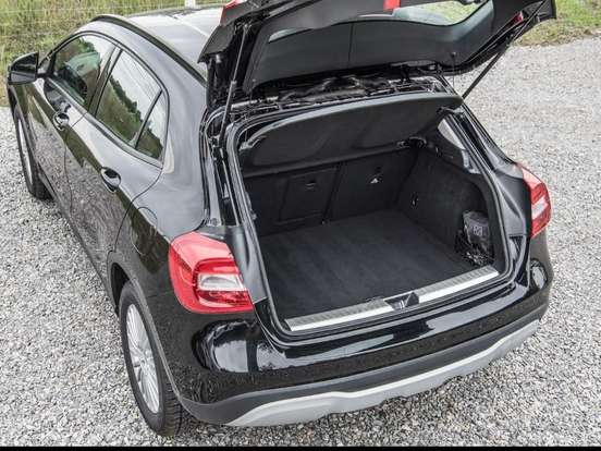 MERCEDES-BENZ-GLA 200-1.6 CGI FLEX STYLE 7G-DCT MERCEDES-BENZ-GLA 200-2018