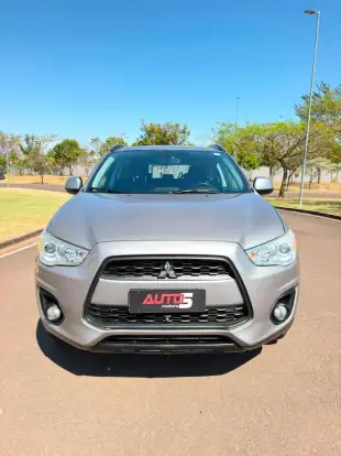 MITSUBISHI-ASX-2014