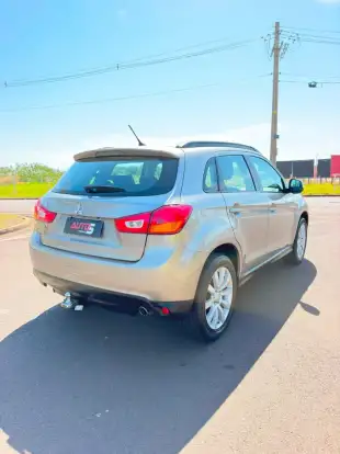 MITSUBISHI-ASX-2014