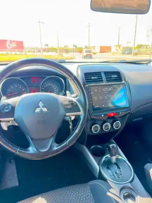 MITSUBISHI-ASX-2014