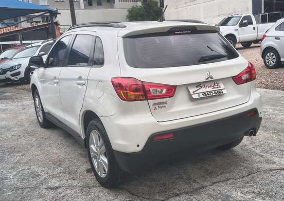 MITSUBISHI-ASX-2012