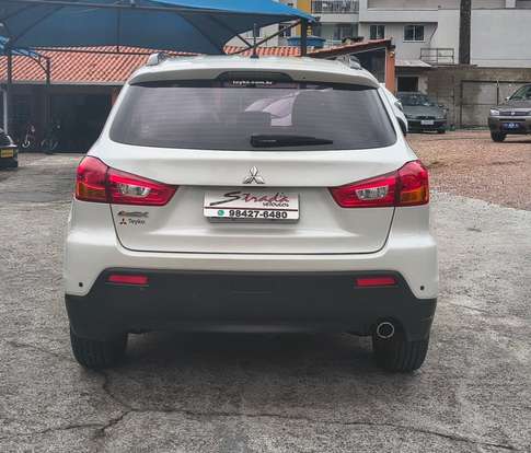 MITSUBISHI-ASX-2012