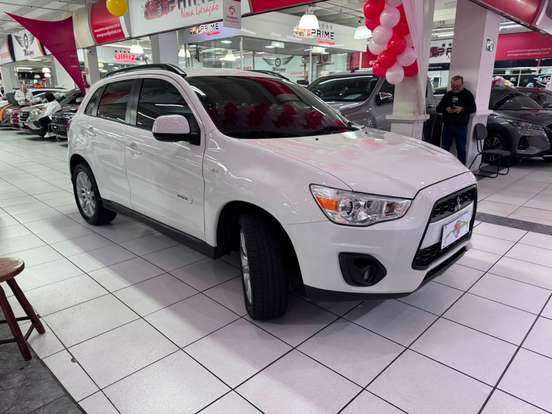 MITSUBISHI-ASX-2015