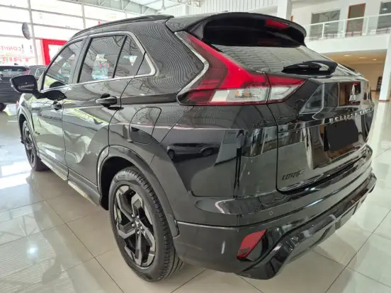MITSUBISHI-ECLIPSE CROSS-1.5 MIVEC TURBO GASOLINA HPE-S BLACK S-AWC CVT MITSUBISHI-ECLIPSE CROSS-2025