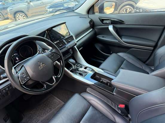 MITSUBISHI-ECLIPSE CROSS-2023