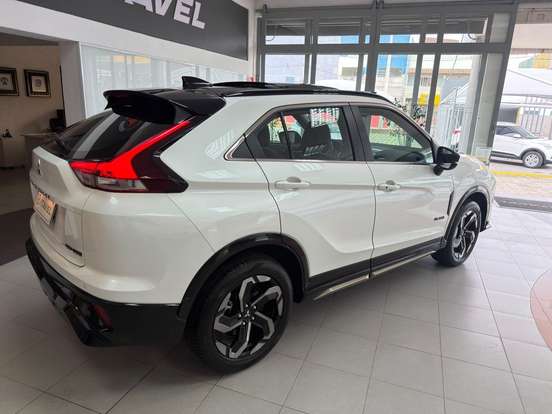 MITSUBISHI-ECLIPSE CROSS-1.5 MIVEC TURBO GASOLINA HPE BLACK CVT MITSUBISHI-ECLIPSE CROSS-2025