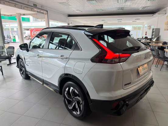 MITSUBISHI-ECLIPSE CROSS-1.5 MIVEC TURBO GASOLINA HPE BLACK CVT MITSUBISHI-ECLIPSE CROSS-2025