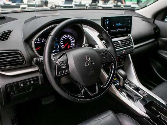 MITSUBISHI-ECLIPSE CROSS-1.5 MIVEC TURBO GASOLINA HPE CVT MITSUBISHI-ECLIPSE CROSS-2025
