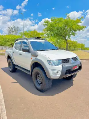 MITSUBISHI-L200 SAVANA-2013