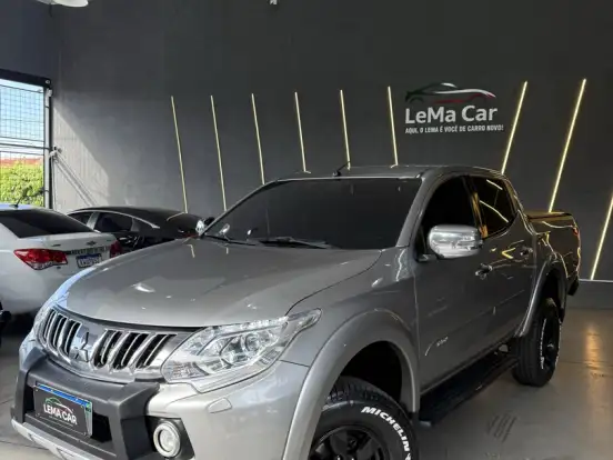 MITSUBISHI-L200 TRITON-2.4 16V TURBO DIESEL SPORT HPE TOP CD 4P 4X4 AUTOMÁTICO MITSUBISHI-L200 TRITON-2016