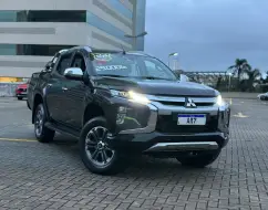 MITSUBISHI L200 TRITON 2.4 16V TURBO DIESEL SPORT HPE-S CD 4P 4X4 AUTOMÁTICO MITSUBISHI L200 TRITON 2.4 16V TURBO DIESEL SPORT HPE-S CD 4P 4X4 AUTOMÁTICO