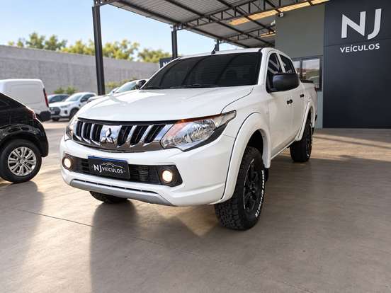 MITSUBISHI-L200 TRITON-2023