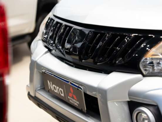 MITSUBISHI-L200 TRITON-2.4 16V TURBO DIESEL SPORT HPE CD 4P 4X4 AUTOMÁTICO MITSUBISHI-L200 TRITON-2019