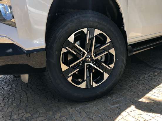 MITSUBISHI-L200 TRITON-2022