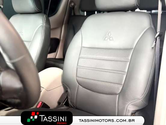 MITSUBISHI-L200 TRITON-2015