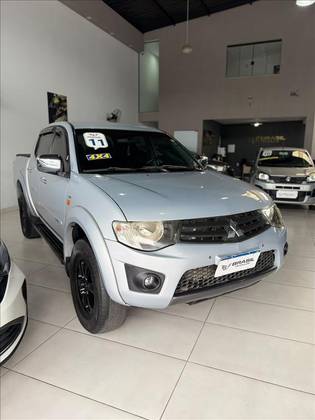 MITSUBISHI L200 TRITON 3.2 HPE 4X4 CD 16V TURBO INTERCOOLER DIESEL 4P AUTOMÁTICO