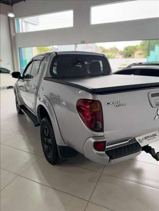 MITSUBISHI-L200 TRITON-3.2 HPE 4X4 CD 16V TURBO INTERCOOLER DIESEL 4P AUTOMÁTICO MITSUBISHI-L200 TRITON-2010