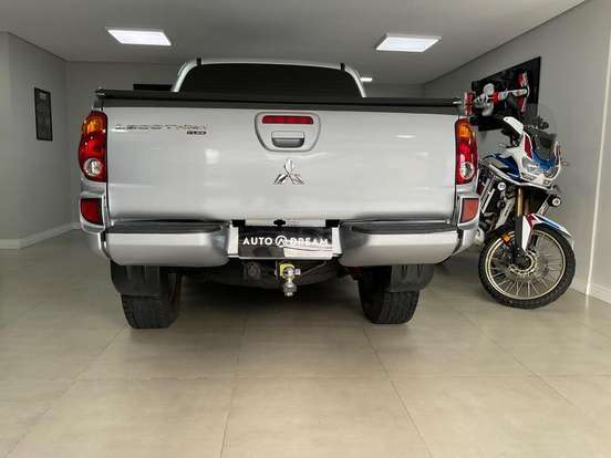 MITSUBISHI-L200 TRITON-2016