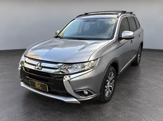MITSUBISHI-OUTLANDER-2015