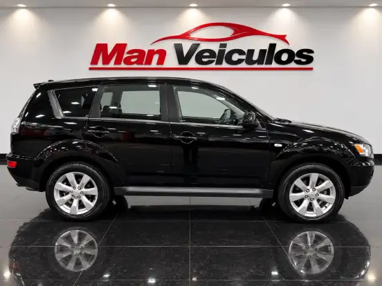 MITSUBISHI-OUTLANDER-2.4 4X4 16V GASOLINA 4P AUTOMÁTICO MITSUBISHI-OUTLANDER-2010