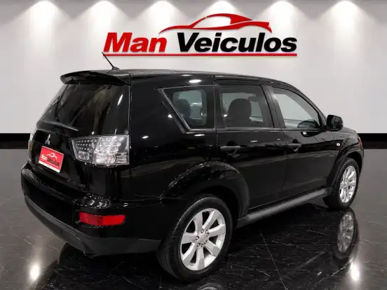 MITSUBISHI-OUTLANDER-2.4 4X4 16V GASOLINA 4P AUTOMÁTICO MITSUBISHI-OUTLANDER-2010